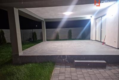 Duplex de vanzare cu 3 camere si teren de 309 mp - Recas - 18