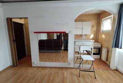 Garsoniera de vanzare Piața Alba Iulia - 1