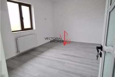Casa moderna cu 4 camere, finisaje premium, curte amenajata 370 mp , Strada Glor - 9