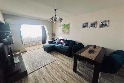 Apartament cu 2 camere decomandat, mobilat în Republicii