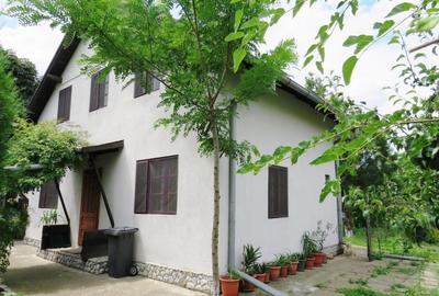 Vanzare 3 case moderne + 3 anexe si 2000 mp teren gradina, pomi in Tuzla la mare - 1