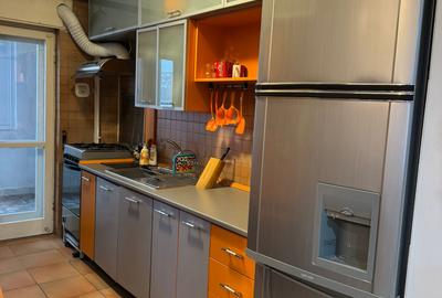 Apartament  de 3 camere, 5 minute de metrou Piata Victoriei, Kiseleff, - 1