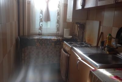 Inchiriez apartament doua camere Blascovici - 9