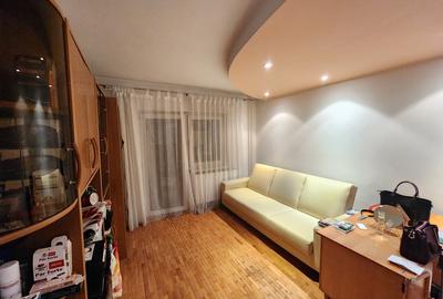 Vand apartament cu 2 camere decomandat în zona Șagului - 9