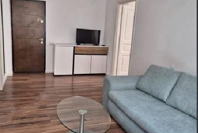 Apartament cu 2 camere semidecomandat, mobilat în Vitan Mall
