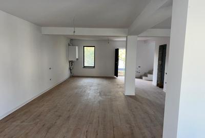 CASA MODERNA SI BINE CONSTRUITA CU CRAMA SI TEREN GENEROS - 6