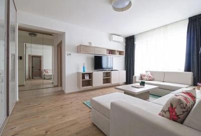 Apartament cu 2 camere semidecomandat, mobilat în Sud