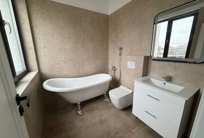 Casa 4 camere/ Curte/ Centrala/ Metrou 10 min - 11