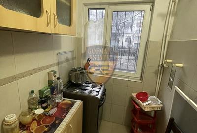 2 camere KM 4-5 semidec, parter, 42 mp cu balcon + boxa gaze in bloc, de renovat - 16