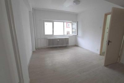 Garsonieră decomandată renovată | Ideală locuire sau investiție - 2