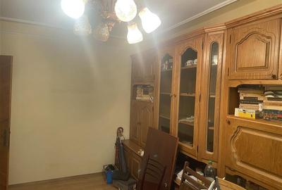 Apartament 2 camere , zona centrala b- dul Brailei , et 1 3 , decomandat , 50 mp - 2