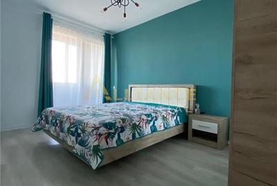 Apartament cu 3 camere decomandat, mobilat în Central