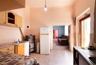 Casă individuală cu 2 camere în Valenta