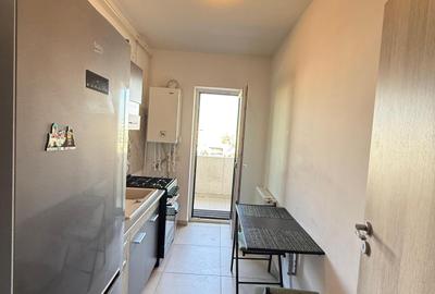 Garsonieră decomandată, mobilată în Militari