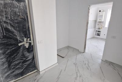 Apartament cu 2 camere decomandat în Metalurgiei