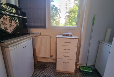 Apartament 4 camere, centrală proprie, parcare, 5 min metrou Apărătorii Patriei - 20