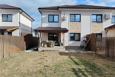 Duplex cu 4 camere în Moșnița Nouă