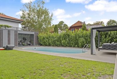 Vilă unică cu grădină generoasă și piscină / 4 locuri de parcare - 4