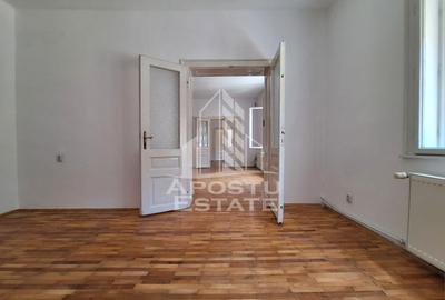 Spatiu de birou sau apartament cu 3 camere, 85 mp utili, Boul Rosu - 1