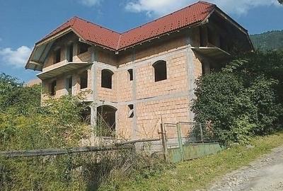 Vila la rosu - 15 camere, 700mp Baile Tusnad, Harghita - 1