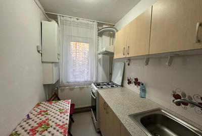 Apartament doua camere, 43mp, cartier Craiovita Noua, zona Niela - 5