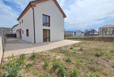 Casa cuplata prin garaj 23 mp, sup.totala 147 mp,teren 400 mp Chinteni - 4