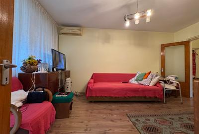 Apartament cu 3 camere circular, mobilat în Drumul Taberei