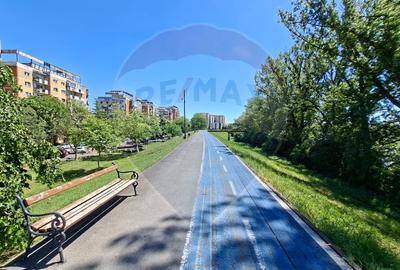 Zona 300, 3 camere, etaj 2, trei balcoane,  fără comision ! - 1
