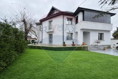 Casă cu 7 camere în Snagov