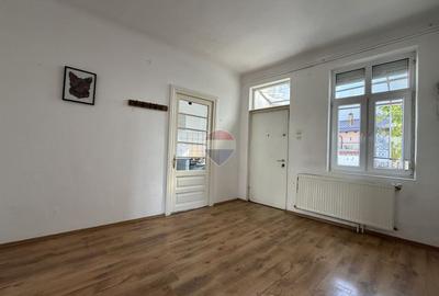 Parte de casă cu 3 camere, curte proprie și teren – Str. Ion Baiulescu - 3