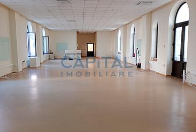 CLADIRE CU ARHITECTURA EMBLEMATICA - FOST SEDIU INTEL - 10