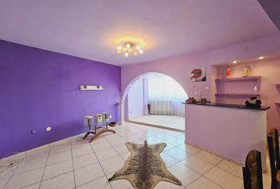 Apartament cu 4 camere, zona Micro 21, partial mobilat, CT, liber !