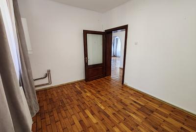 Spatiu comercial pretabil birouri, salon, after school zona Florilor - 7