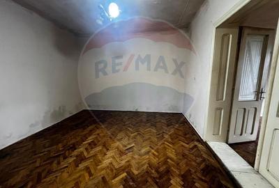 Casă 4 camere in Seitin 2144 teren - 12