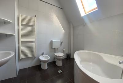 Individual villa for rent with 700 sq. m garden - 13