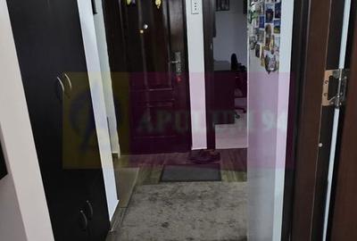 Apartament cu 2 camere de vânzare în Câmpina, zonă Central - 13