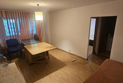 Apartament de vanzare-2 camere-zona Panduri - 2