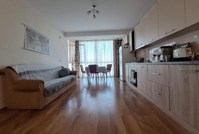 Apartament cu 3 camere decomandat, mobilat în Girocului