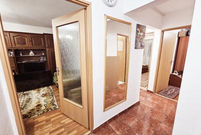 Vanzare apartament 3 camere, 2 bai, etaj 1, zona Cantacuzino