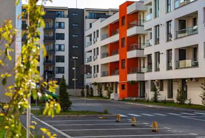 Apartament cu 2 camere semidecomandat în Pipera