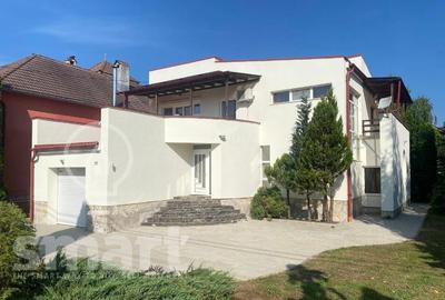 Casă individuală cu 5 camere în Calea Moldovei