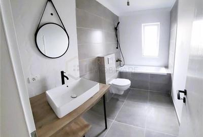 Casă individuală cu 5 camere în Utvin