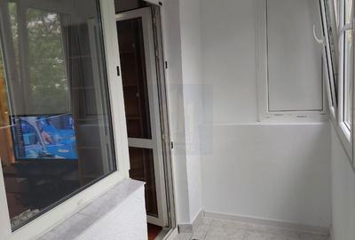 Garsoniera decomandata cu balcon de inchiriat in zona Piata Alba Iulia - 11