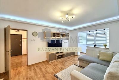 Apartament cu 2 camere semidecomandat, mobilat în Sud