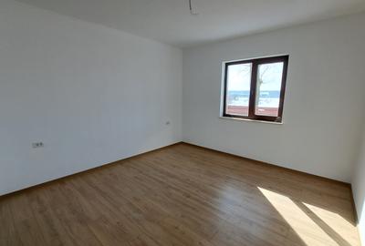 CASA 4 CAMERE CU SUPRAFATA GENEROASA IN  STIL NEOROMANESC - 23