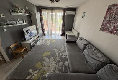 Apartament cu 3 camere nedecomandat, mobilat în Central
