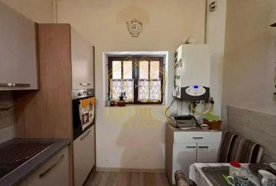 COM 0% Casa renovata cu 4 camere la curte comuna | Iosefin - 13