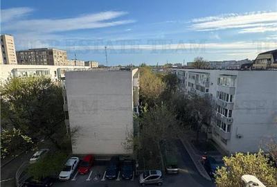 Apartament 3 camere, zona Dristor - 1