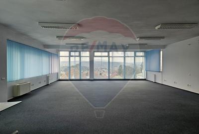 Birou, de 136 mp, în Semicentral