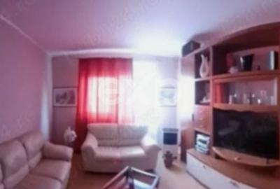 Apartament cu 3 camere decomandat în Inel I